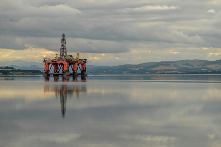 Law on Reversal of ban on offshore oil and gas exploration passing 